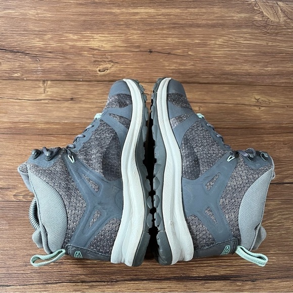 Keen Gray Ankle Boots for Women - Picture 2 of 10